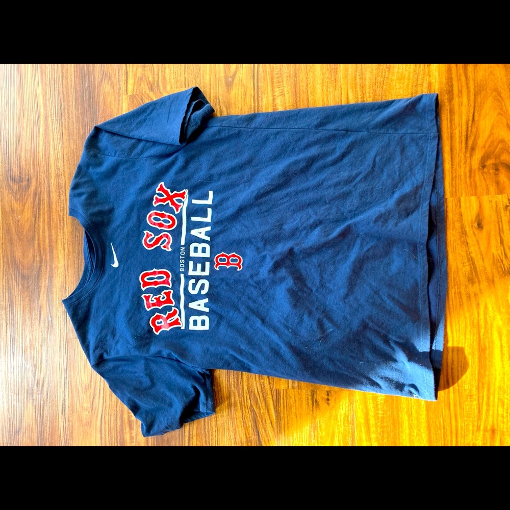 Mens T shirt